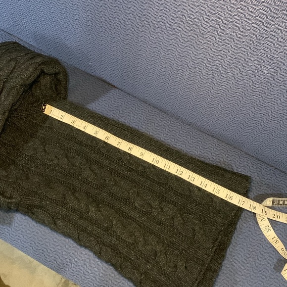 Eddie Bauer Cable Knit Sweater - Picture 7 of 7